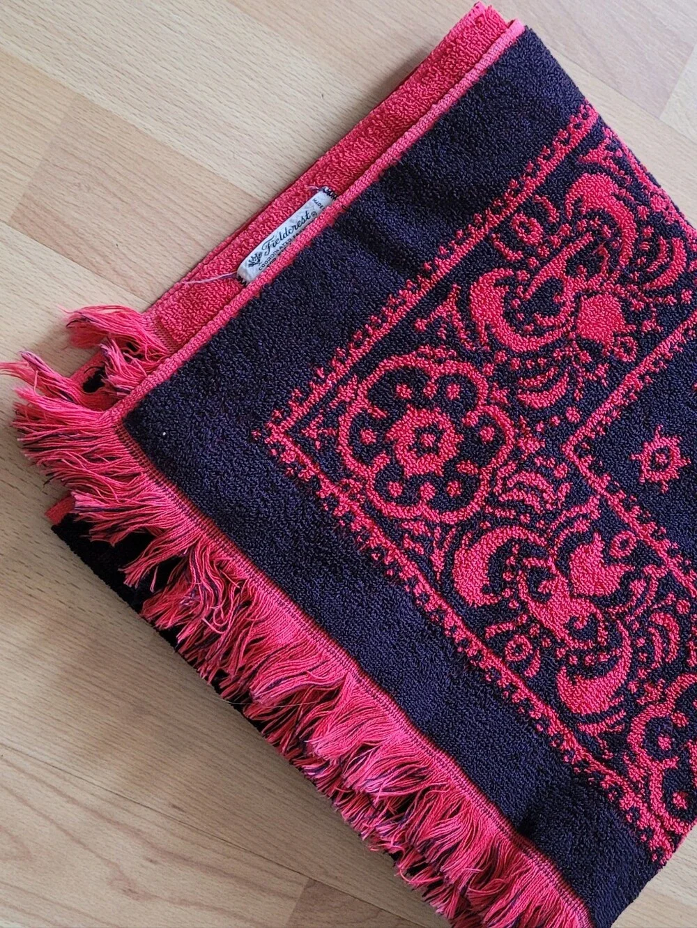 Rare Vintage Fieldcrest Bandana Black Red Design Fringe Trim Bath Towel